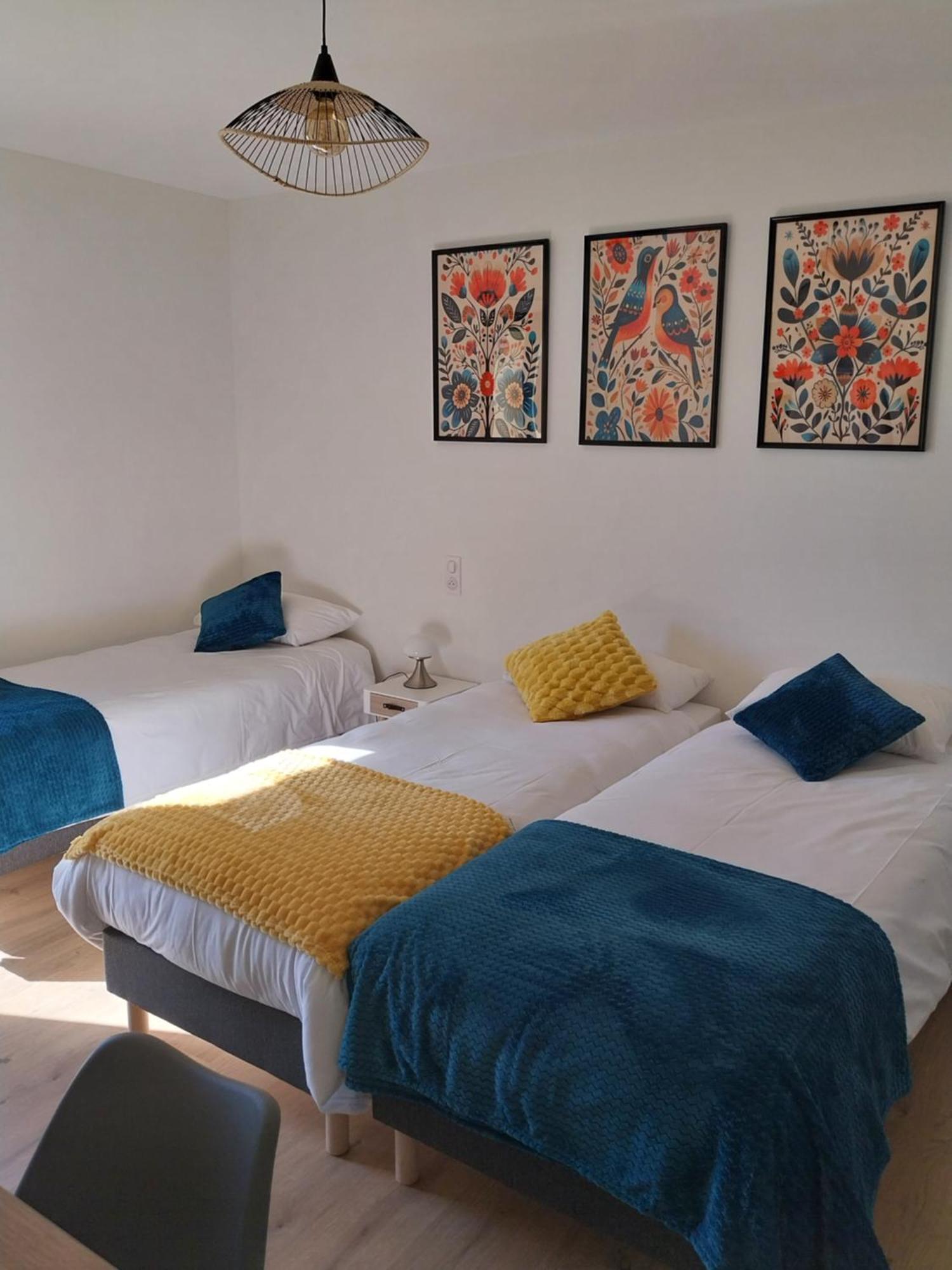Logis Cruzel Hotel Maurs Buitenkant foto