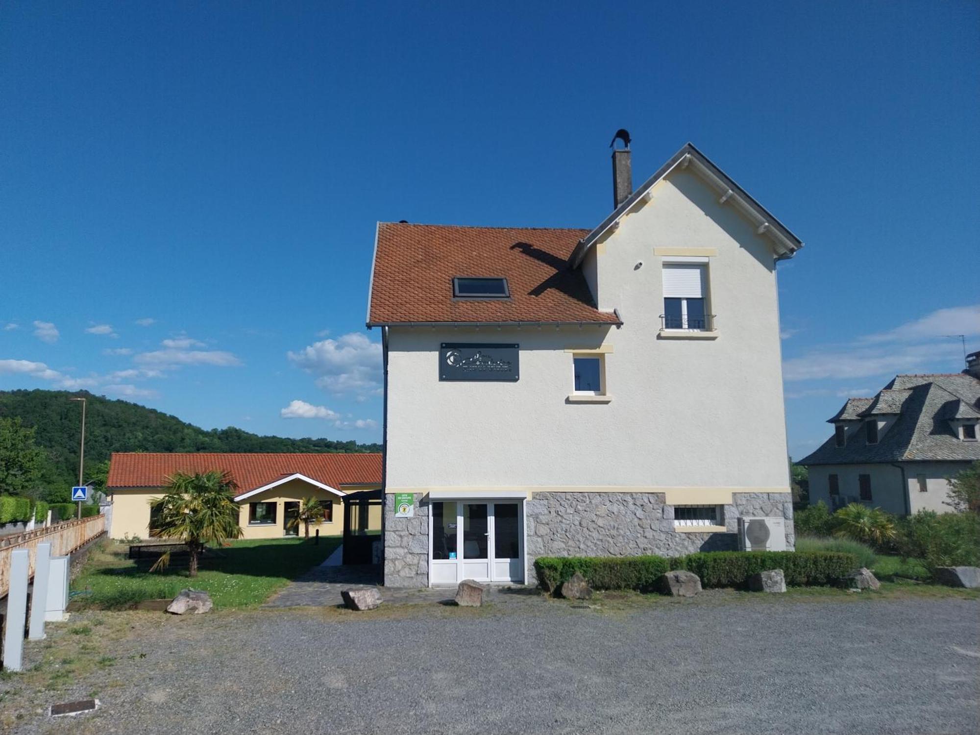 Logis Cruzel Hotel Maurs Buitenkant foto