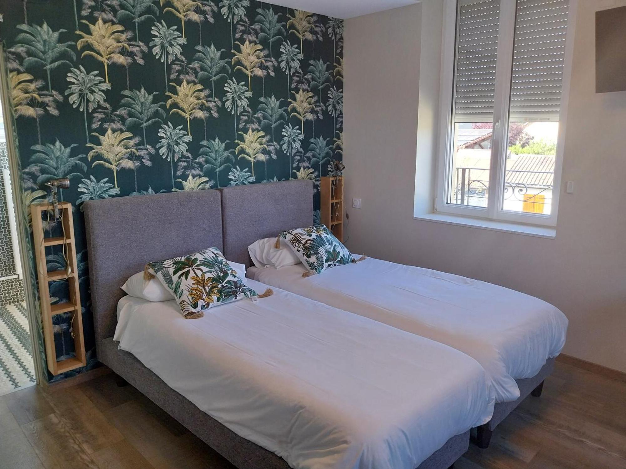 Logis Cruzel Hotel Maurs Buitenkant foto